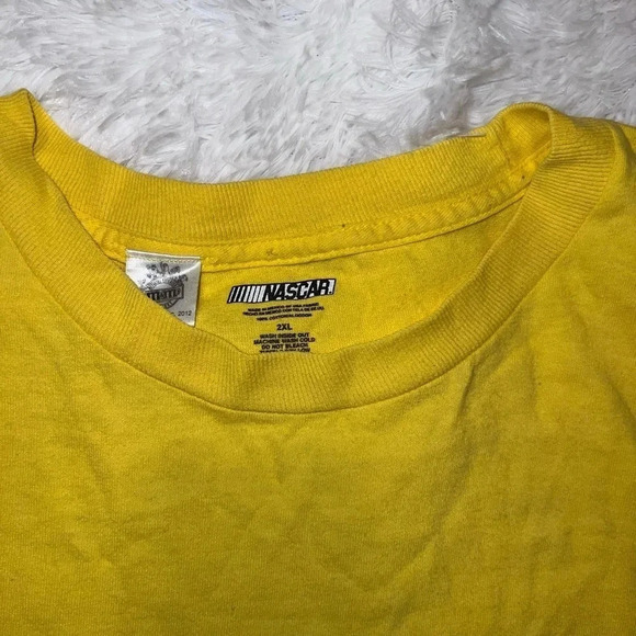 Kyle Busch NASCAR Racing M&M Graphic Tee size XXL - Picture 4 of 4